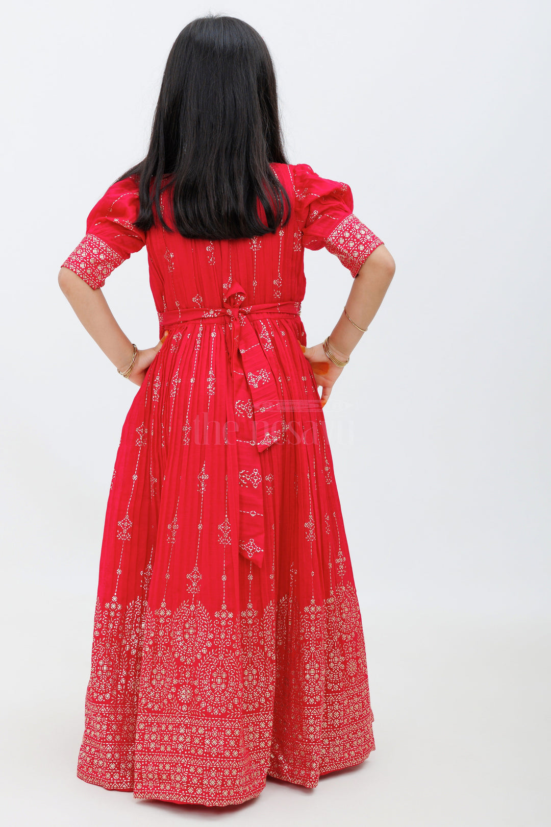 Red Bamboo Silk Gown with Puff Sleeves and Embroidered Waistline