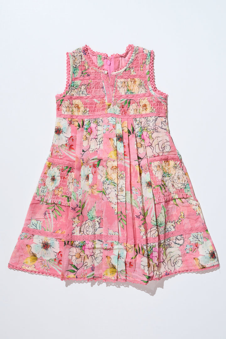 Girls Frock with Flowers in Soft Cotton Featuring Delicate Smocking and Pleated Detailing