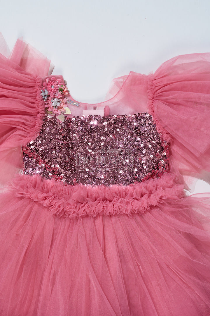 Charming Pink Short Party Dress for Girls with Floral Sequin Details and Ruffled Skirt