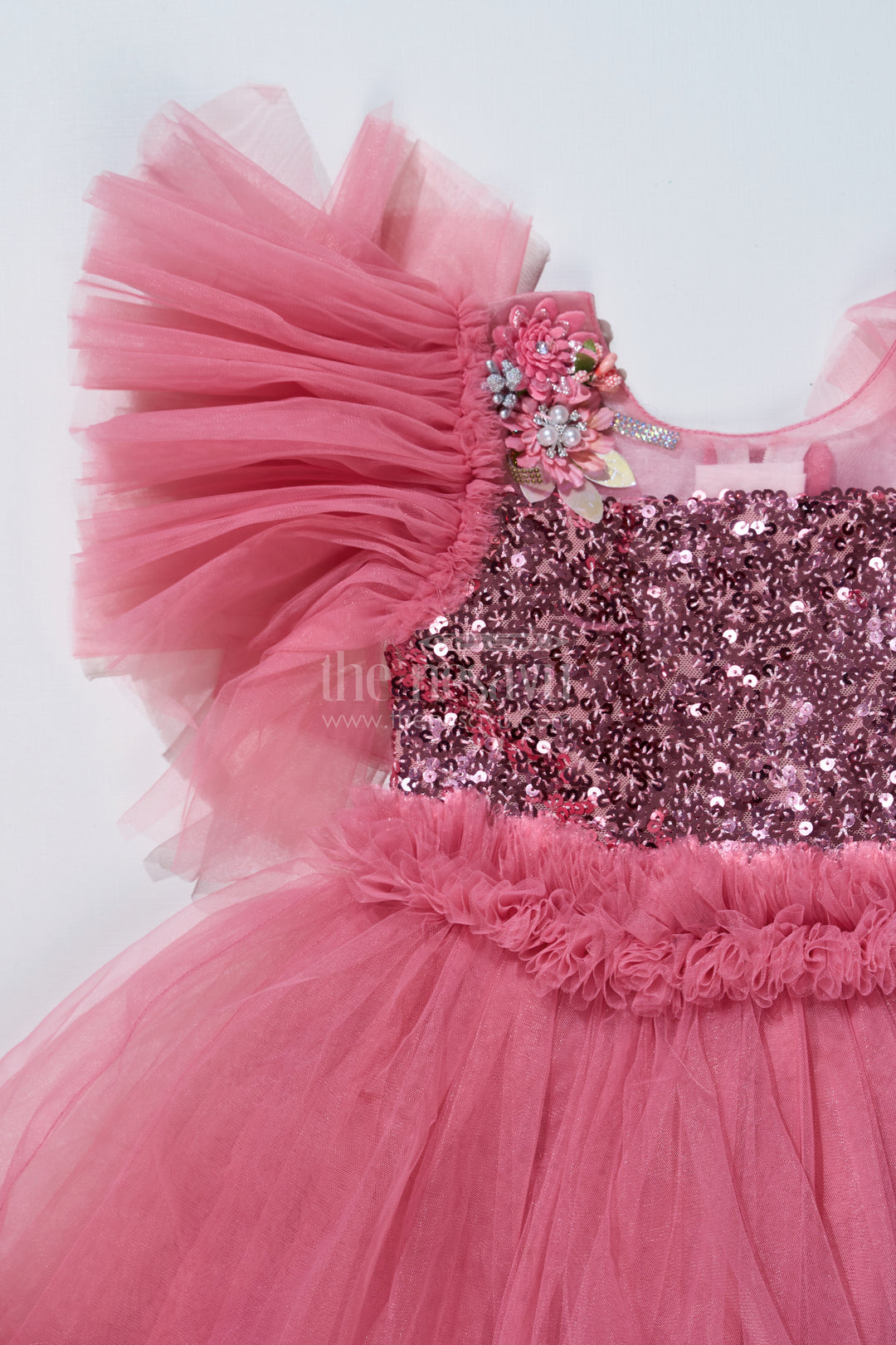 Charming Pink Short Party Dress for Girls with Floral Sequin Details and Ruffled Skirt