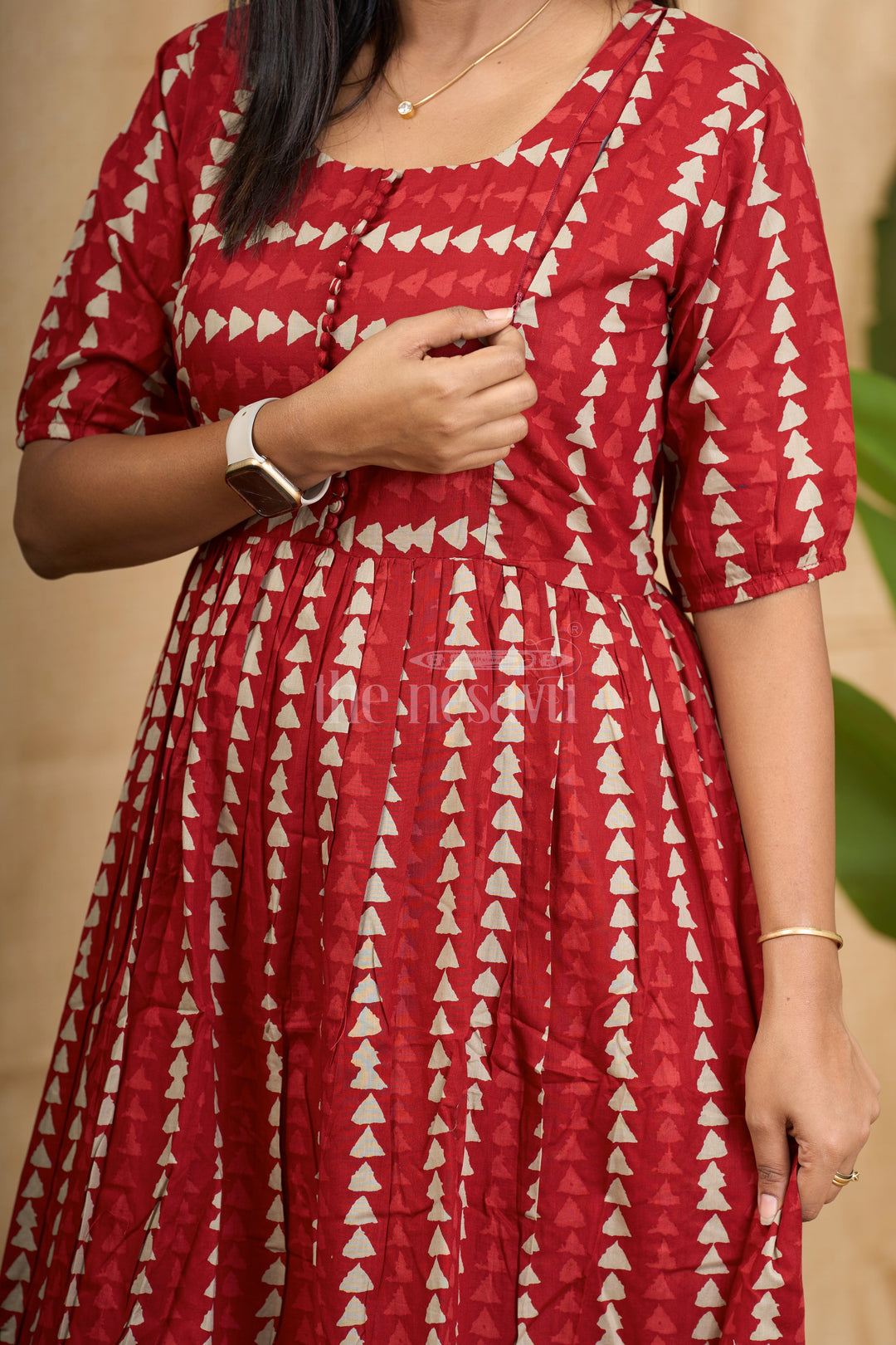 Maroon Cotton Maternity Dress with Geometric Print and Puff Sleeves