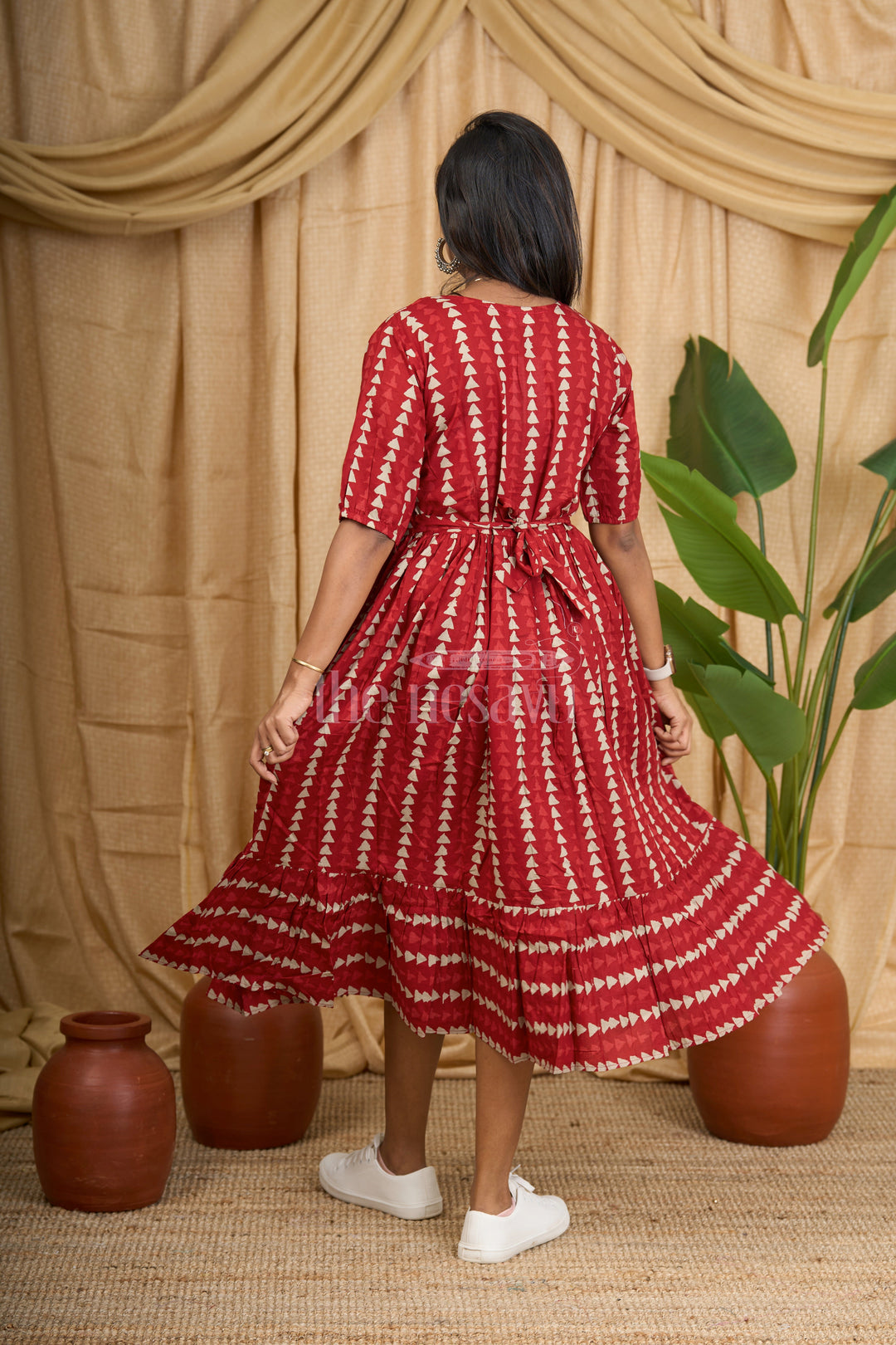 Maroon Cotton Maternity Dress with Geometric Print and Puff Sleeves