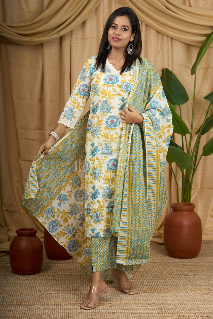 Green Cotton Slub Printed Straight Suit Set for Women with Floral Design