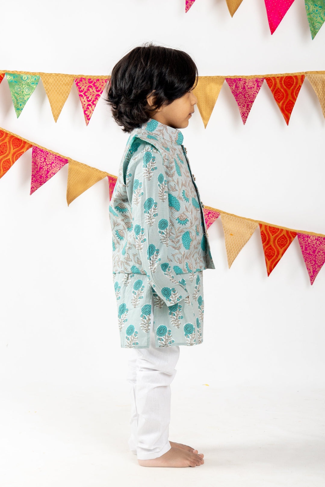 The Nesavu Ethnic Sets Ash Grey With Green Floral Printed Cotton Kurta For Baby Boys psr silks Nesavu