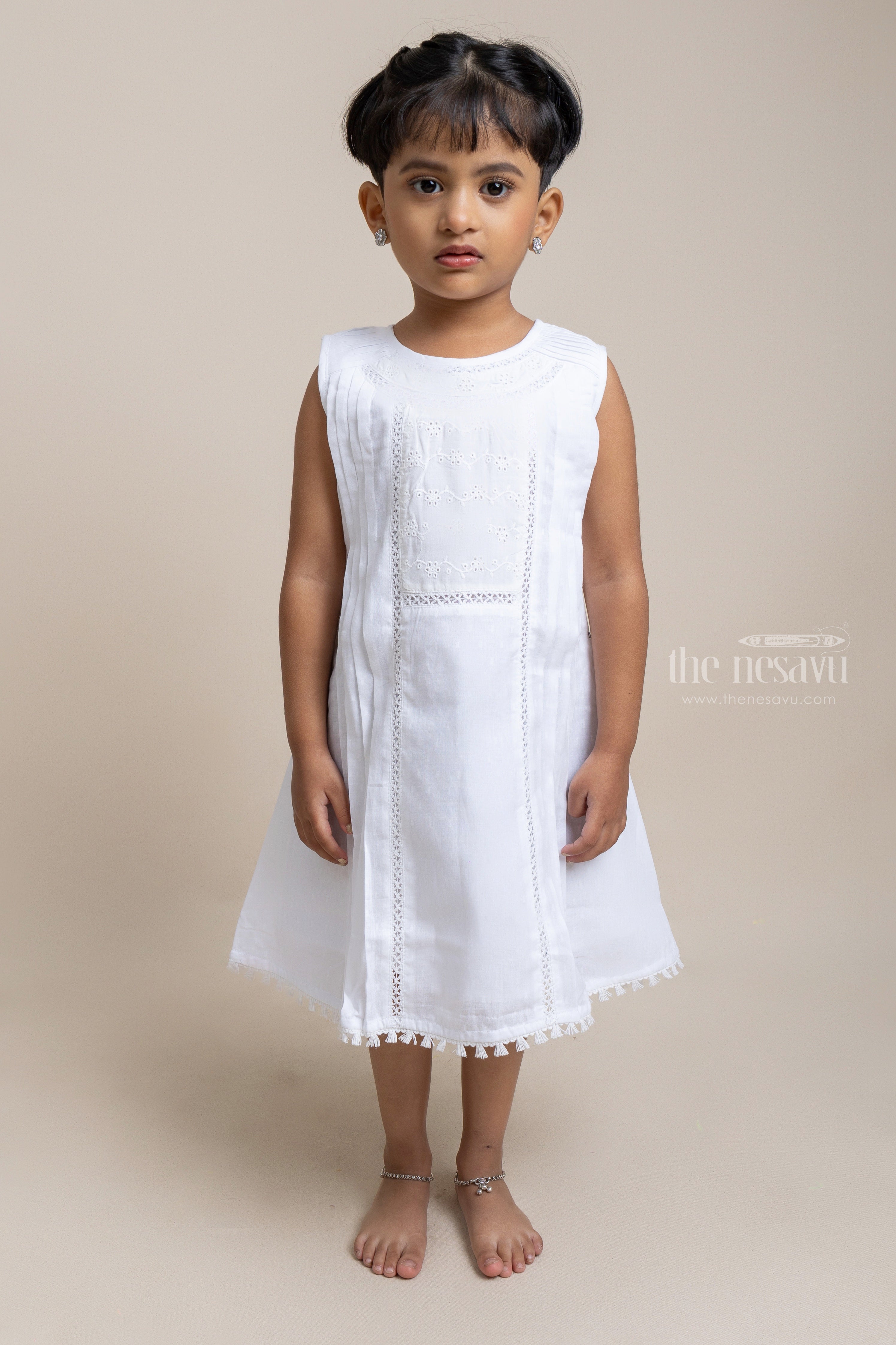 White cotton hotsell frock for girl