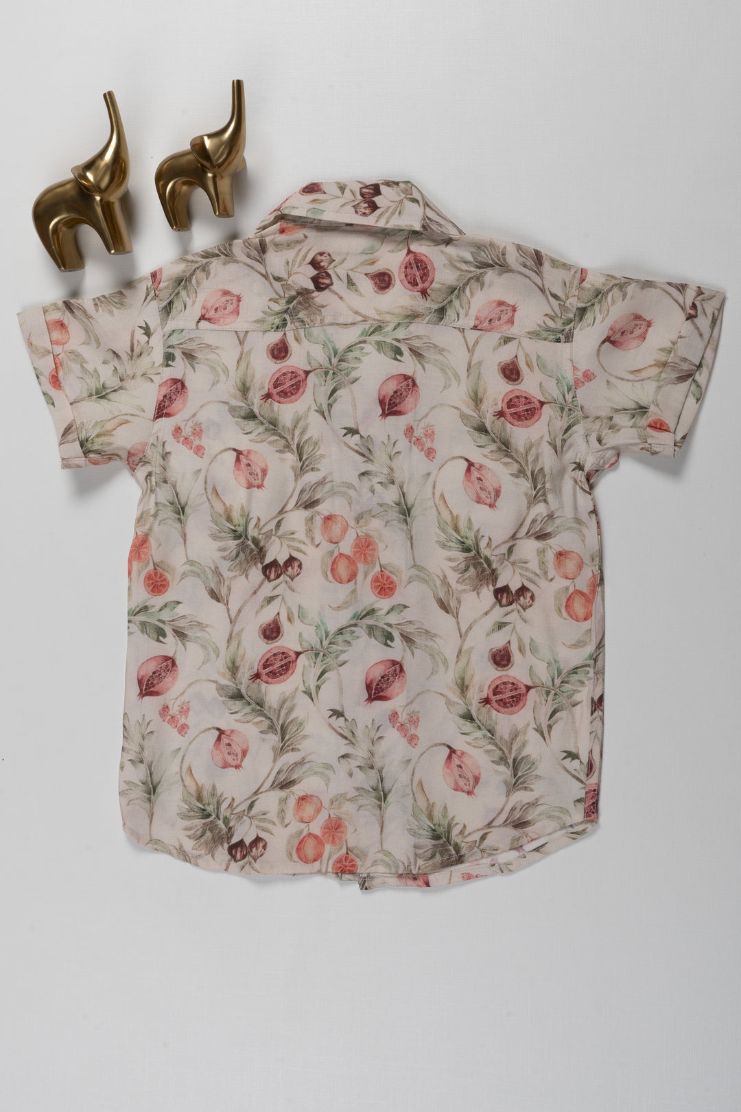 The Nesavu Boys Cotton Shirt Beige Pomegranate Watercolor Print Shirt - Perfect for Casual, Beach, and Party Wear Nesavu Beige Pomegranate Watercolor Print Shirt - Casual, Beach, and Party Wear for Kids