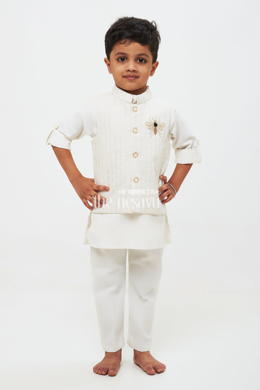 The Nesavu Boys Jacket Sets Boys' Designer Kurta Jacket & Pant Set - Silk Blend with Embroidery Nesavu Boys' Designer Kurta Jacket & Pant Set - Silk Blend with Bee Embroidery