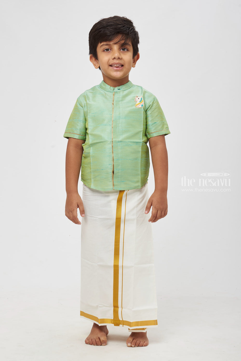 The Nesavu Boys Silk Shirt Boys Radiant Green Silk Shirt with Horse Embellishment Nesavu 16 (1Y) / Green / Blend Silk BS112B-16 Nesavu Boys' Green Silk Shirt | Festive Horse Embellishment | Premium Celebration Wear | The Nesavu