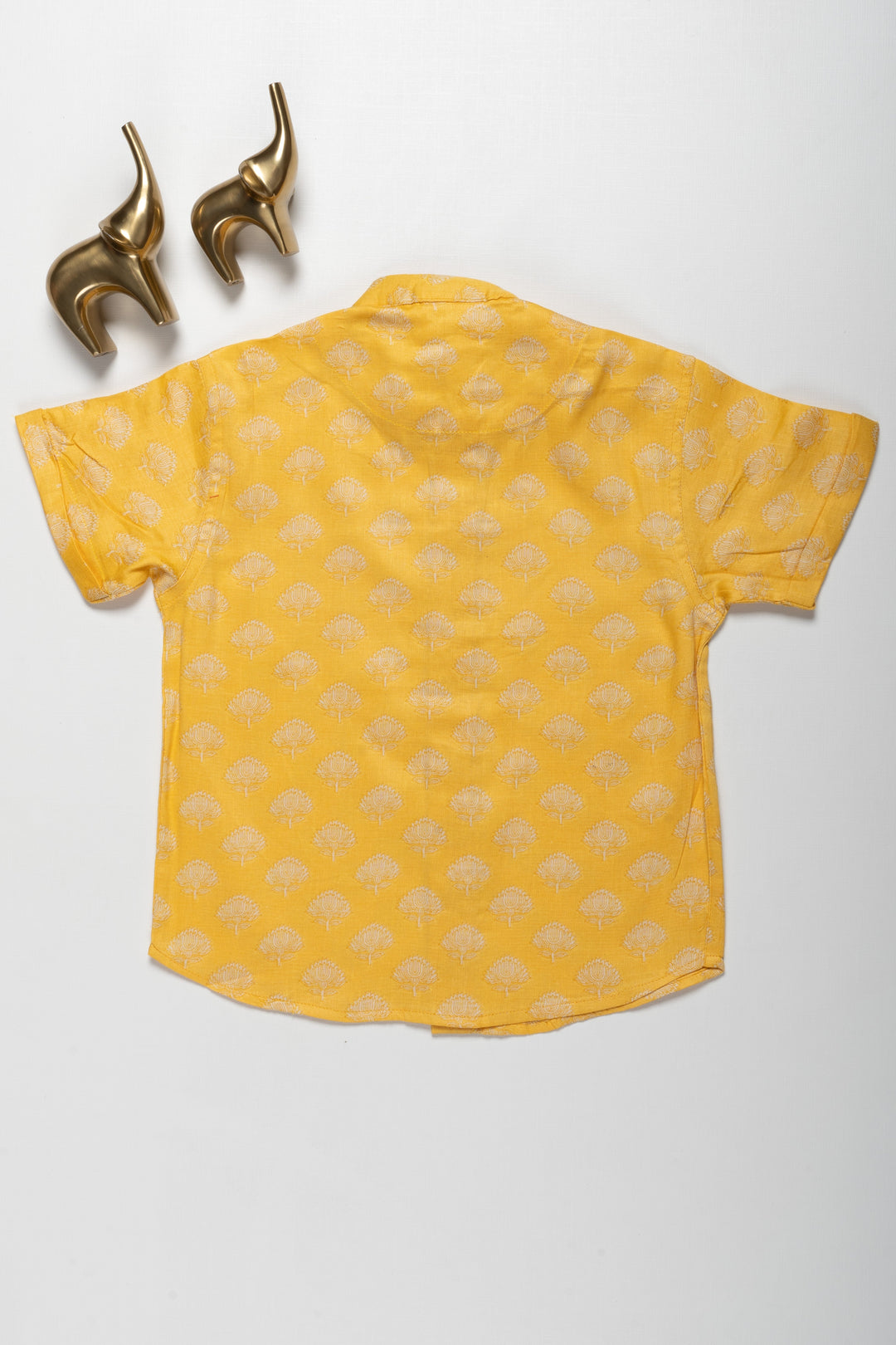 The Nesavu Boys Cotton Shirt Boys Yellow Cotton Shirt with Subtle Tree Pattern – Festive Wear Nesavu Boys Yellow Cotton Shirt with Subtle Tree Pattern | Festive Wear | The Nesavu