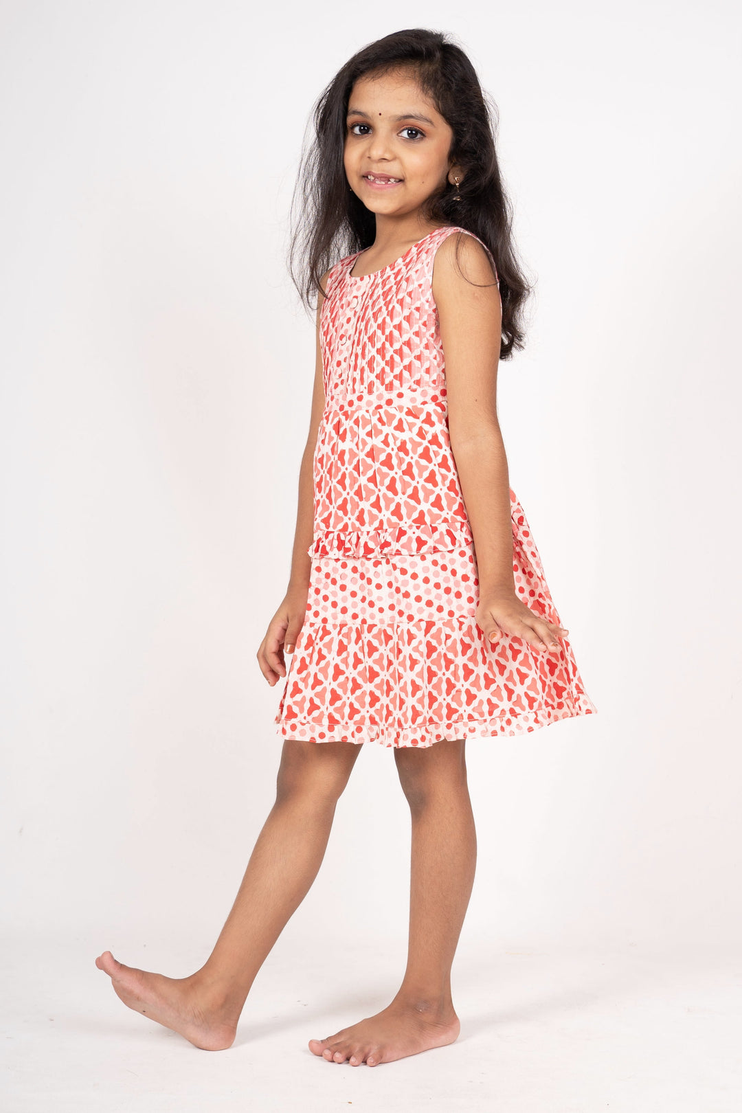 The Nesavu Girls Cotton Frock Casual Baby Girls Soft Cotton With Pin-Tucked Yoke Nesavu Soft Cotton Birthday Frock Ideas | Shop Cotton Outfits | The Nesavu