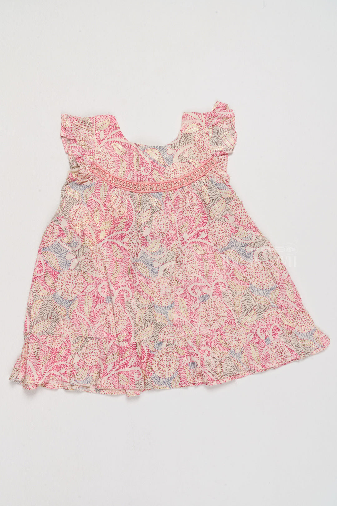 The Nesavu Girls Cotton Frock Elegant Girls Floral Cotton Dress with Vibrant Print and Ruffle Details Nesavu Nesavu Girls Floral Cotton Dress Lace Yoke Ruffle Hem Cheerful Print Spring Events