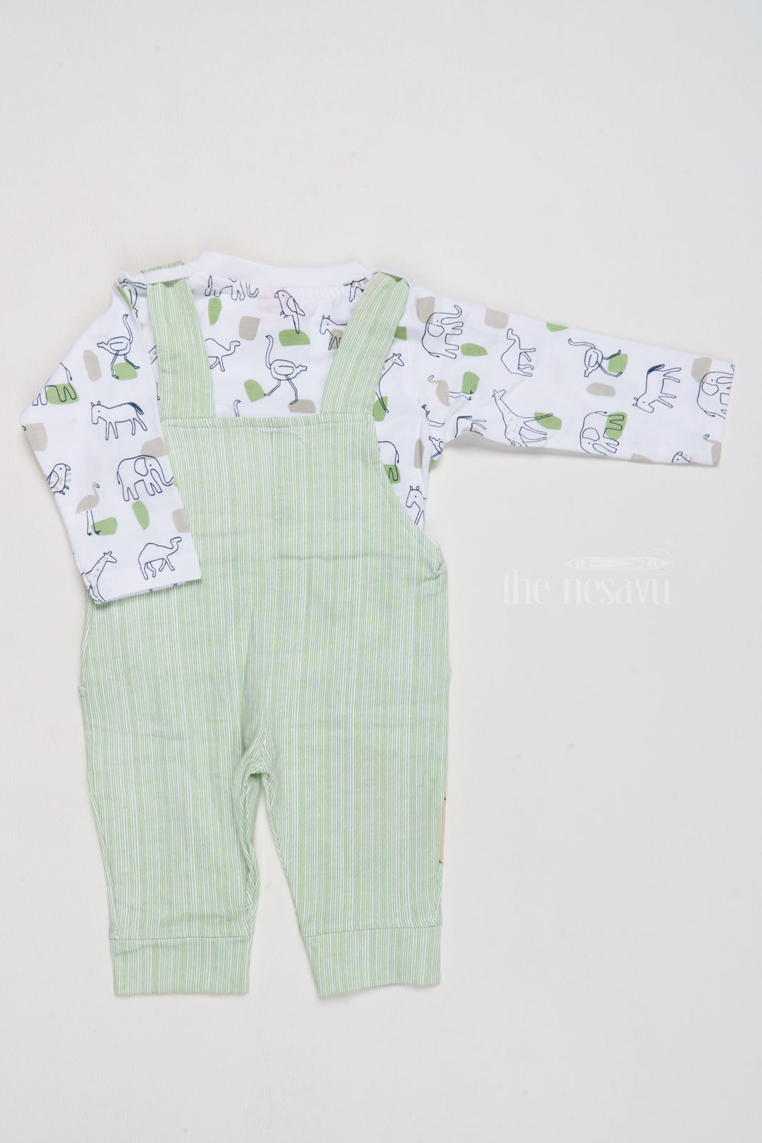 The Nesavu Baby Casual Sets Ethnic Wear for Newborns Cotton Green Romper with Giraffe Applique and Printed Shirt Nesavu Nesavu Ethnic Wear Newborns Cotton Green Romper Giraffe Applique