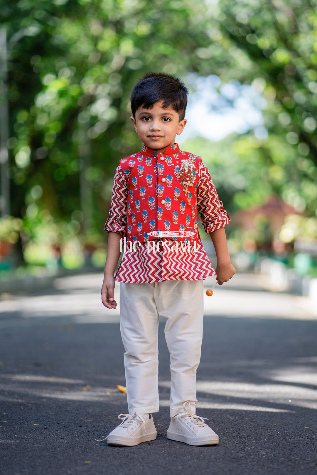 The Nesavu Boys Jacket Sets Fashionable Red Zig-Zag Printed Kurta Set With Overjacket For Boys Nesavu 10 (NB) / Maroon / Cotton BES289B-10 Festive Wear Collection For Boys | Premium kurta Set | The Nesavu