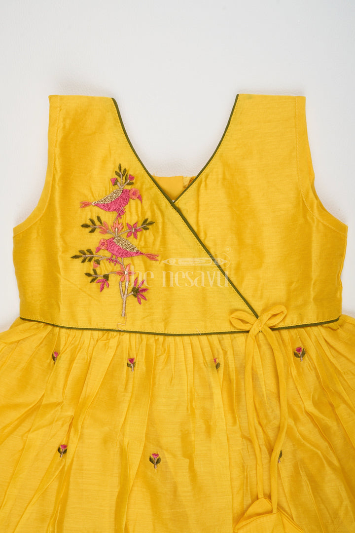 The Nesavu Girls Cotton Frock Floral Cotton Frock for Women with Bird Embroidery and Wrap Design in Chanderi Silk, Perfect for Summer Festivals Nesavu Floral Cotton Frock Women Bird Embroidery Wrap Design Nesavu Ideal Summer Festivals