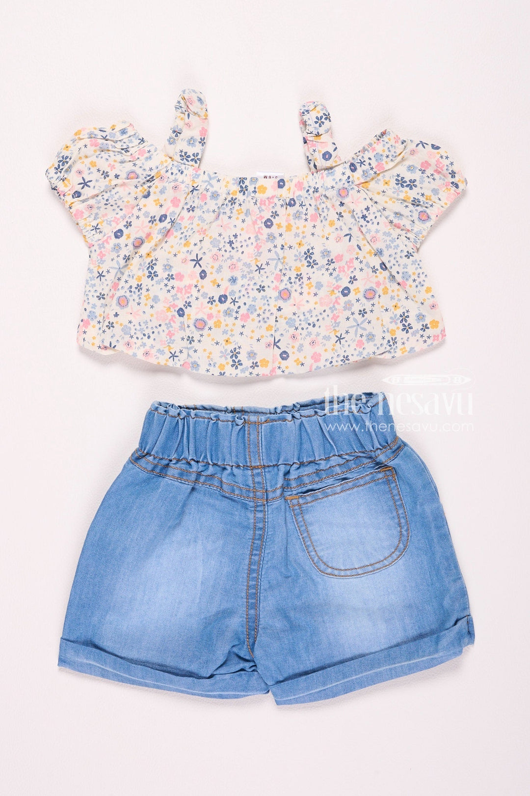 The Nesavu Baby Casual Sets Floral Top and Denim Shorts Baby Girl Set Nesavu Floral Top and Denim Shorts Baby Girl Set - Stylish & Comfortable