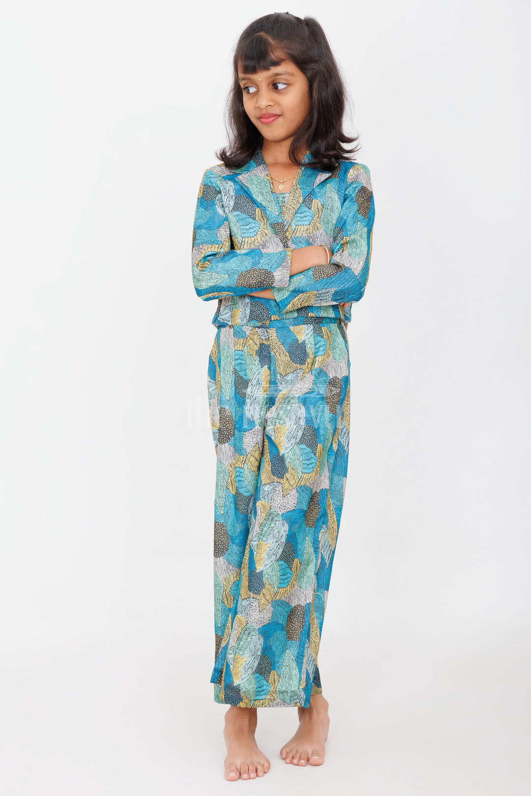 The Nesavu Girls Sharara / Plazo Set Girls Casual Set with Cropped Jacket and Wide-Legged Pants in Abstract Green Print Nesavu Nesavu Girls Casual Set Abstract Leaf Print Jacket Wide-Legged Pants Trendy Outings