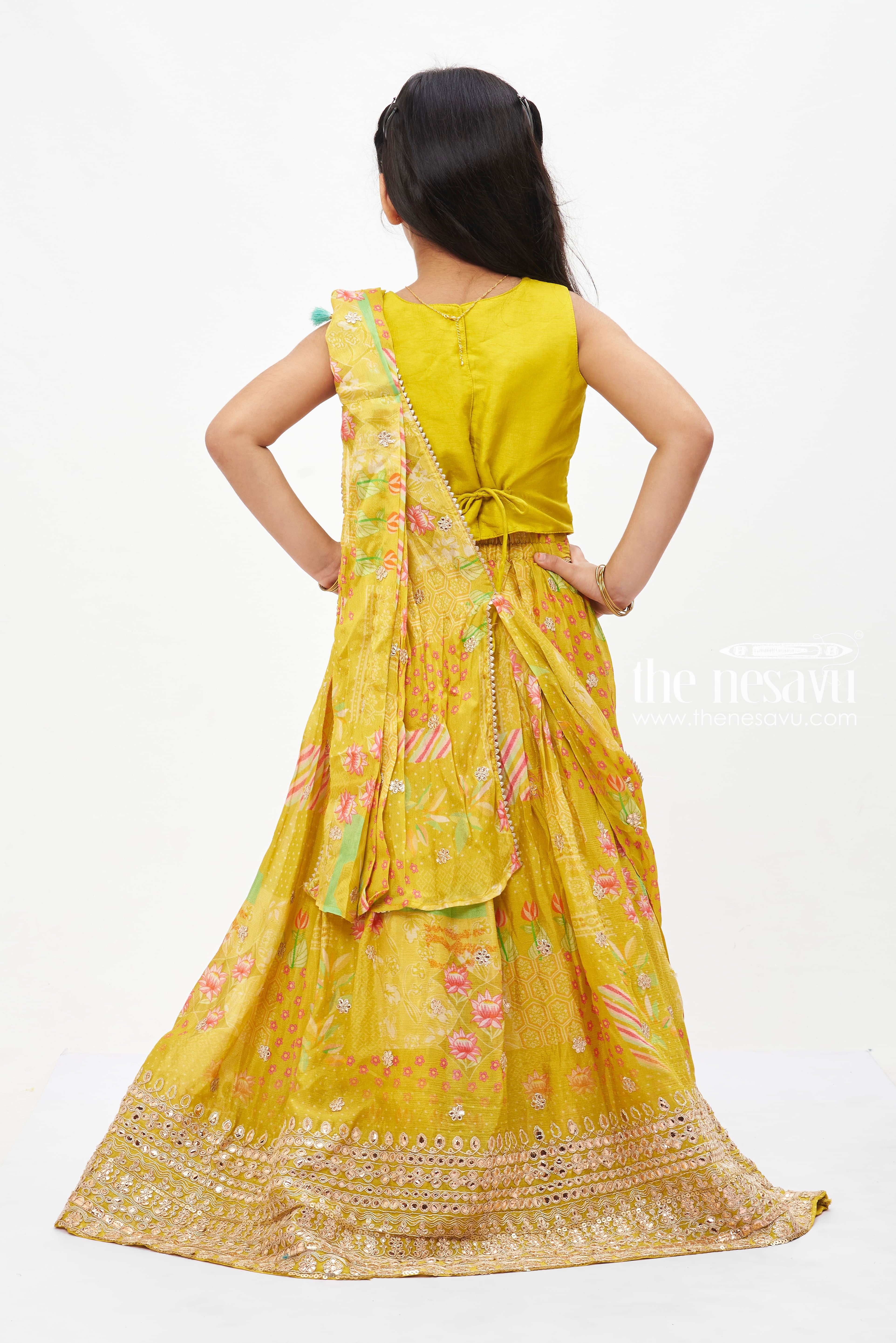 Buy Yellow Lehenga Choli Sets for Women by FUSIONIC Online | Ajio.com