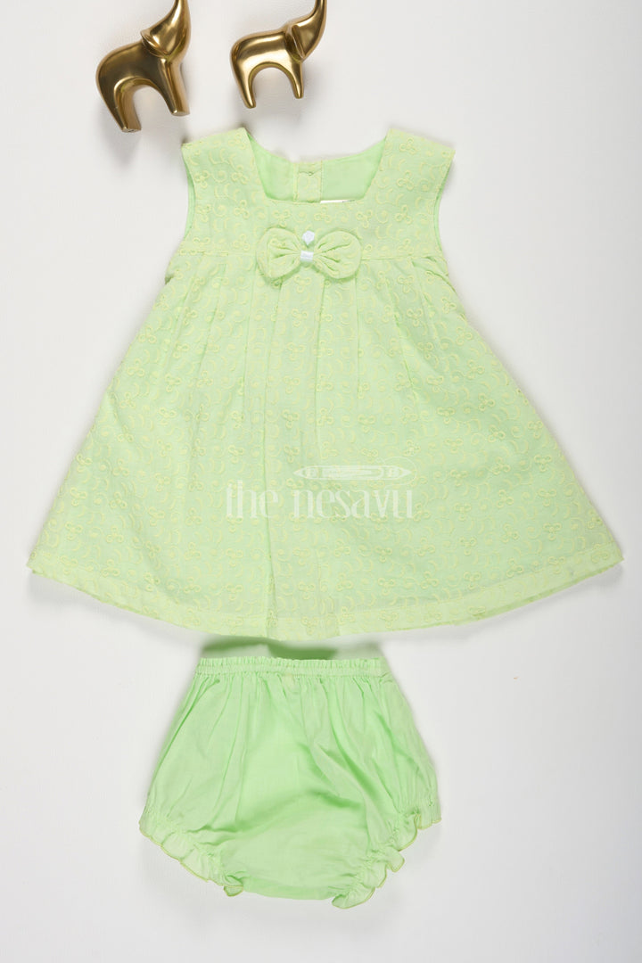 The Nesavu Baby Casual Sets Green SelfEmbroidered Cotton Frock with Bloomers Nesavu 10 (NB) / Green BFJ609B-10 Green Self-Embroidered Cotton Frock with Bloomers - Nesavu