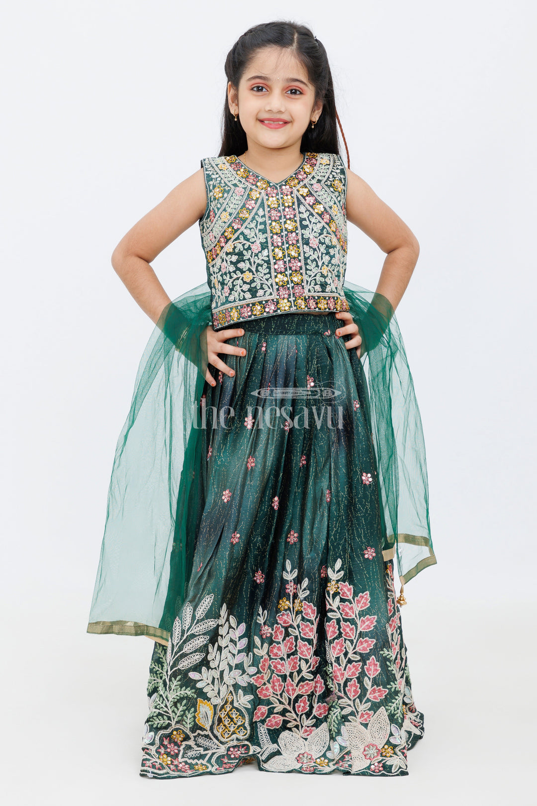 The Nesavu Girls Lehenga Choli Green Viscose Georgette Embroidered Lehenga Choli with Floral Design for Girls Nesavu 24 (5Y) / Green GL480A-24 Green Viscose Georgette Embroidered Lehenga Choli with Floral Design for Girls Nesavu