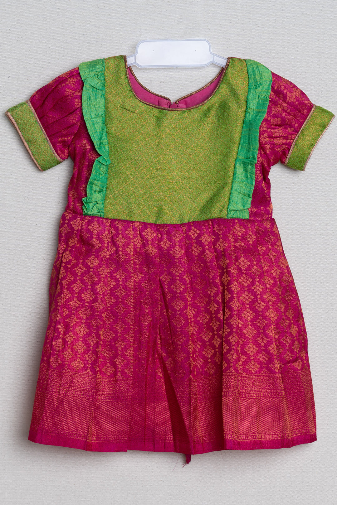 The Nesavu Girls Kanchi Silk Frock Pink with Parrot Green Light Weight Soft Banarasi Pattu / Silk Frock for Little Girls Nesavu 18 (2Y) / Pink / Self Border SF611C-18 Latest Silk frock Collection | Green Silk frock | The Nesavu