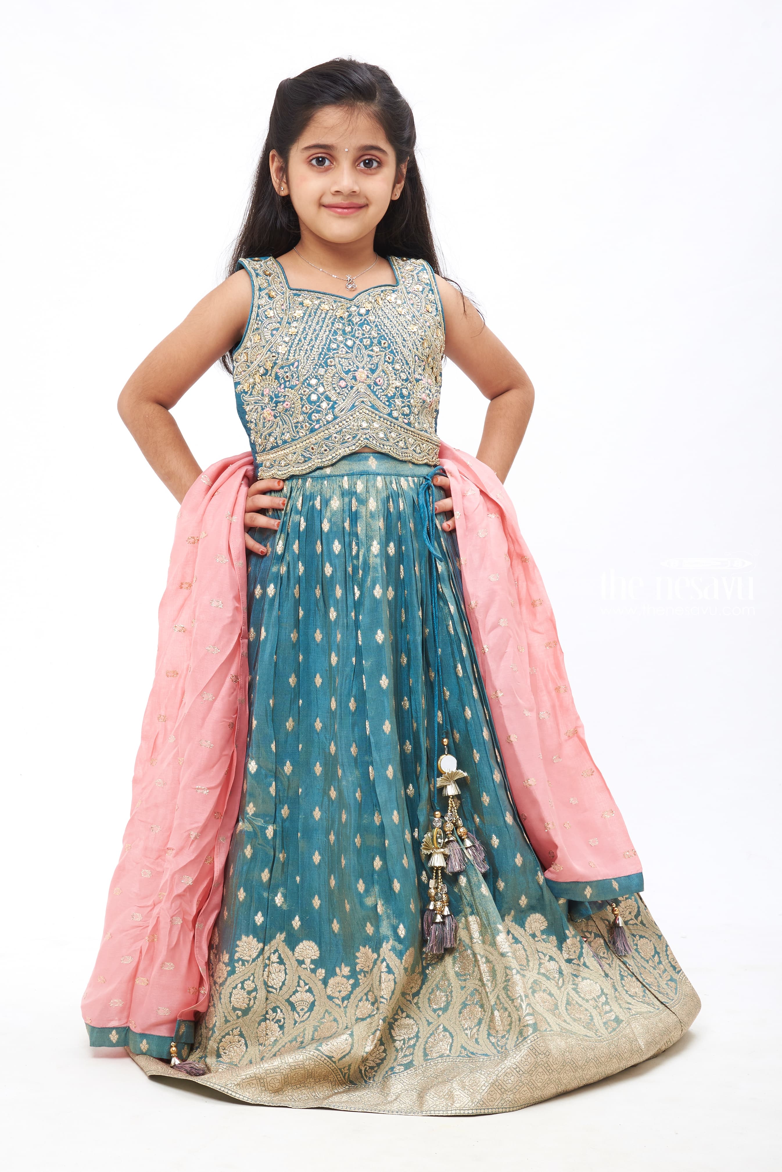 Lehenga Choli USA | Wedding Lehenga | Raas | 5 | Indian fashion, Trendy  outfits indian, Indian dresses