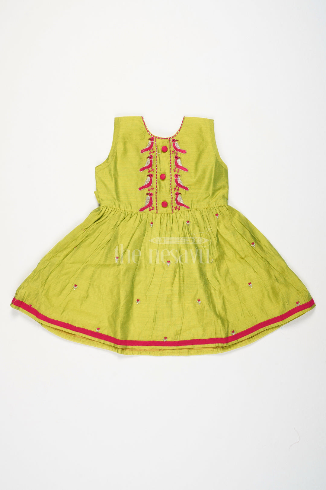 The Nesavu Girls Cotton Frock Simple Cotton Frocks for Ladies in Chanderi Silk with Bird Embroidery, Perfect for Festive Gatherings Nesavu Simple Cotton Frocks Ladies Bird Embroidery Chanderi Silk Nesavu Ideal Festive Gatherings