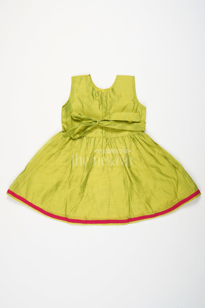 The Nesavu Girls Cotton Frock Simple Cotton Frocks for Ladies in Chanderi Silk with Bird Embroidery, Perfect for Festive Gatherings Nesavu Simple Cotton Frocks Ladies Bird Embroidery Chanderi Silk Nesavu Ideal Festive Gatherings