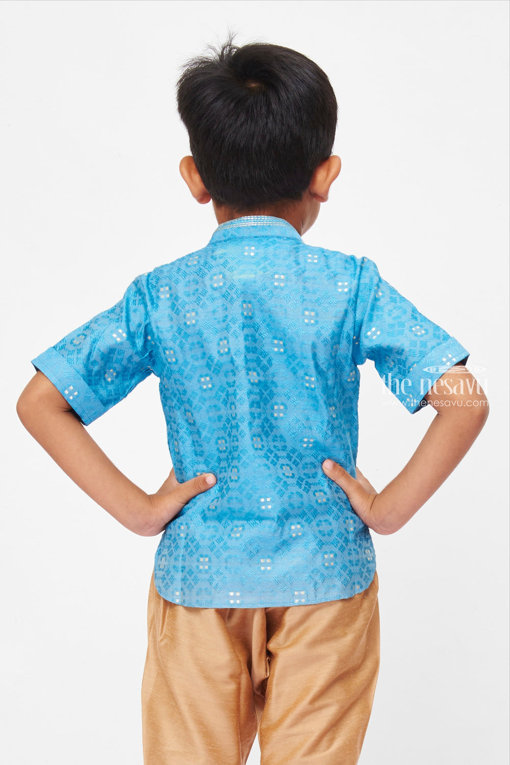 The Nesavu Boys Kurtha Shirt Sky Blue Traditional Boys Kurta Shirt with Ethnic Motifs Nesavu Boys' Sky Blue Kurta Shirt | Traditional Ethnic Wear for Kids | The Nesavu