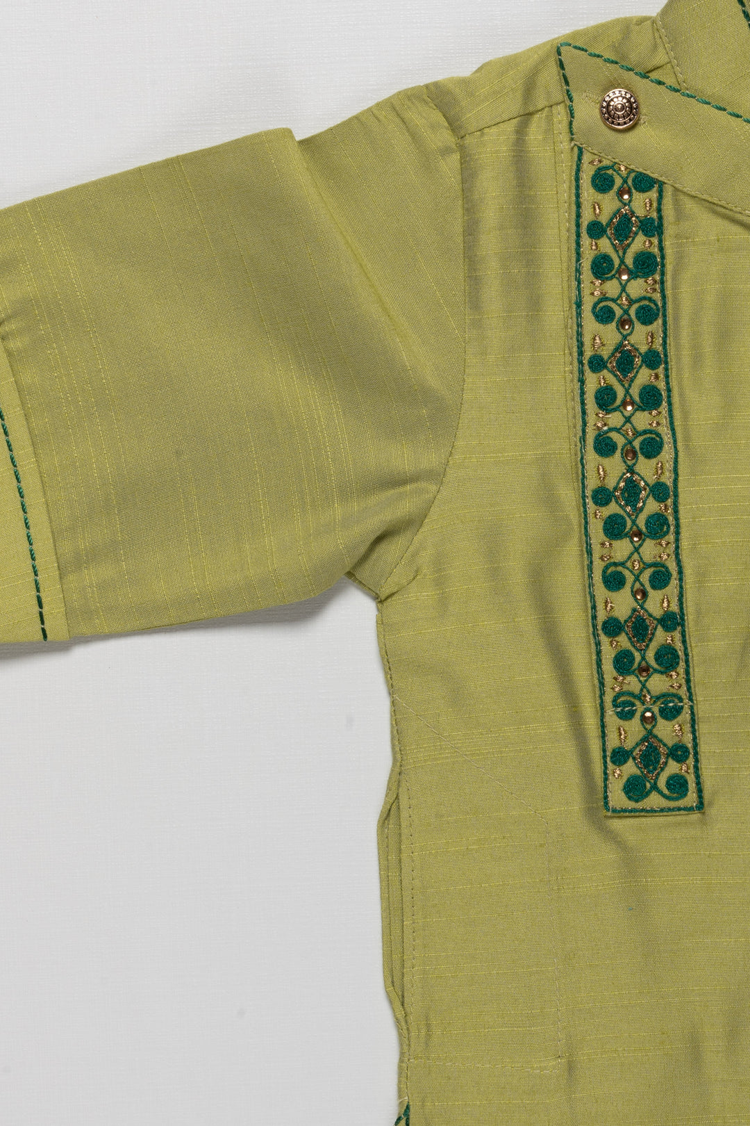 The Nesavu Boys Kurtha Shirt Stylish Green Boys Kurta Shirt with Embroidered Detailing - Perfect for Festive Occasions Nesavu Stylish Green Boys Kurta Shirt with Embroidered Detailing | Perfect for Festive Occasions | The Nesavu