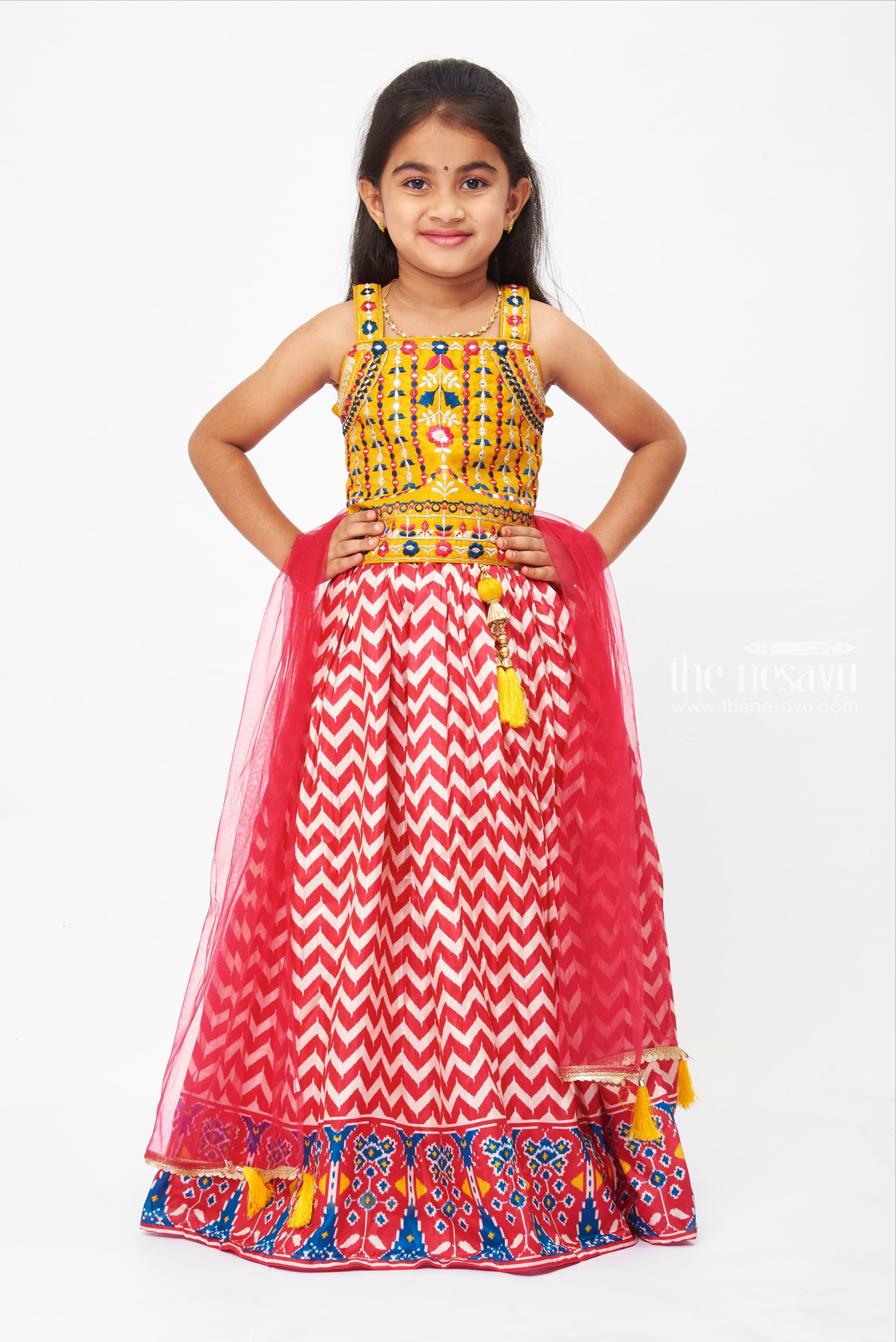 Indian Girls Lehenga Choli Ethnic Wear Embroidered Lehenga, Choli/Dupatta  Set | eBay