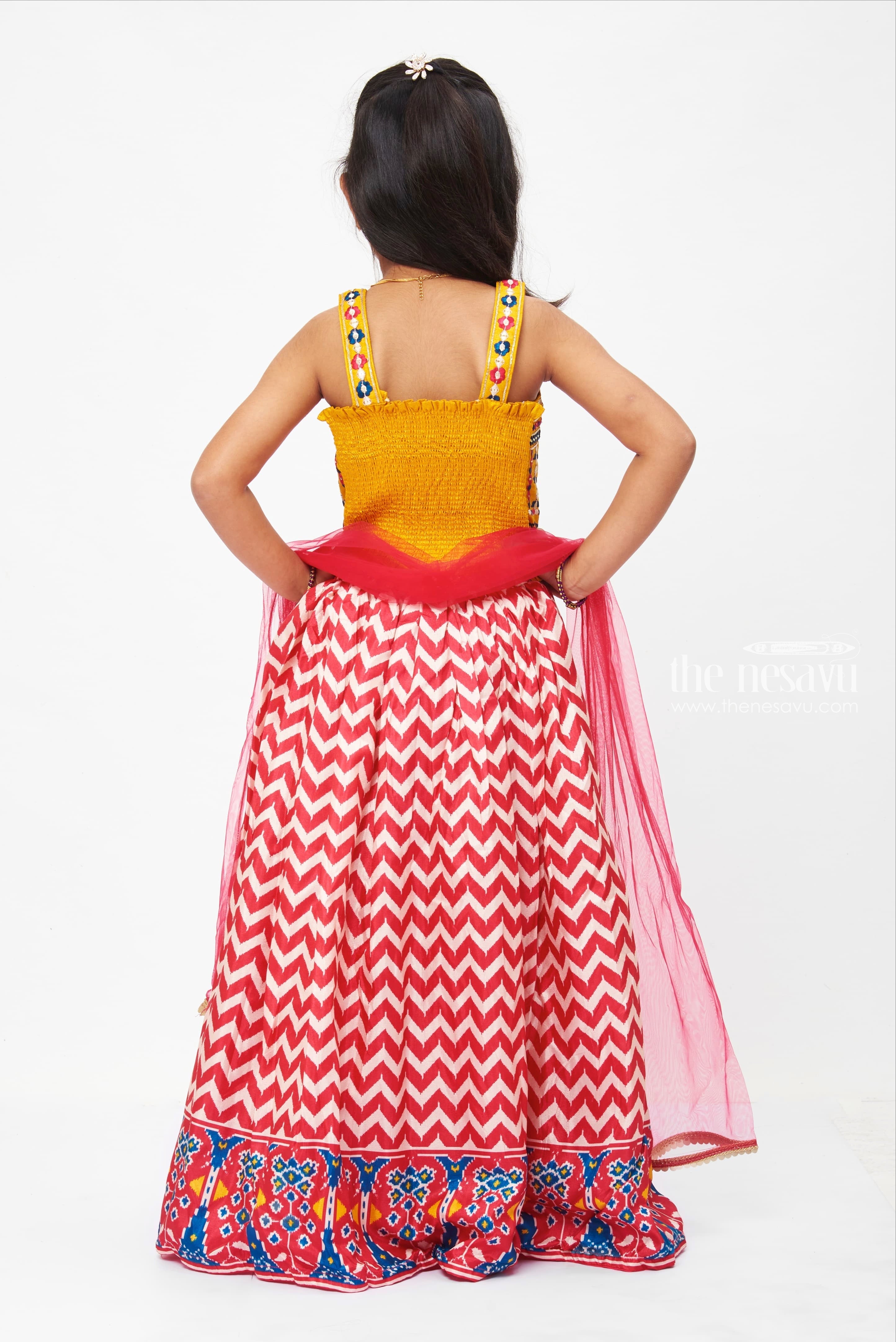 FELIZ THE DESIGNER STUDIO New south Indian traditional Lavender pattu  pavadai Jecquard Lehenga choli for girls dress(_12-18 Months_) : Amazon.in:  Fashion