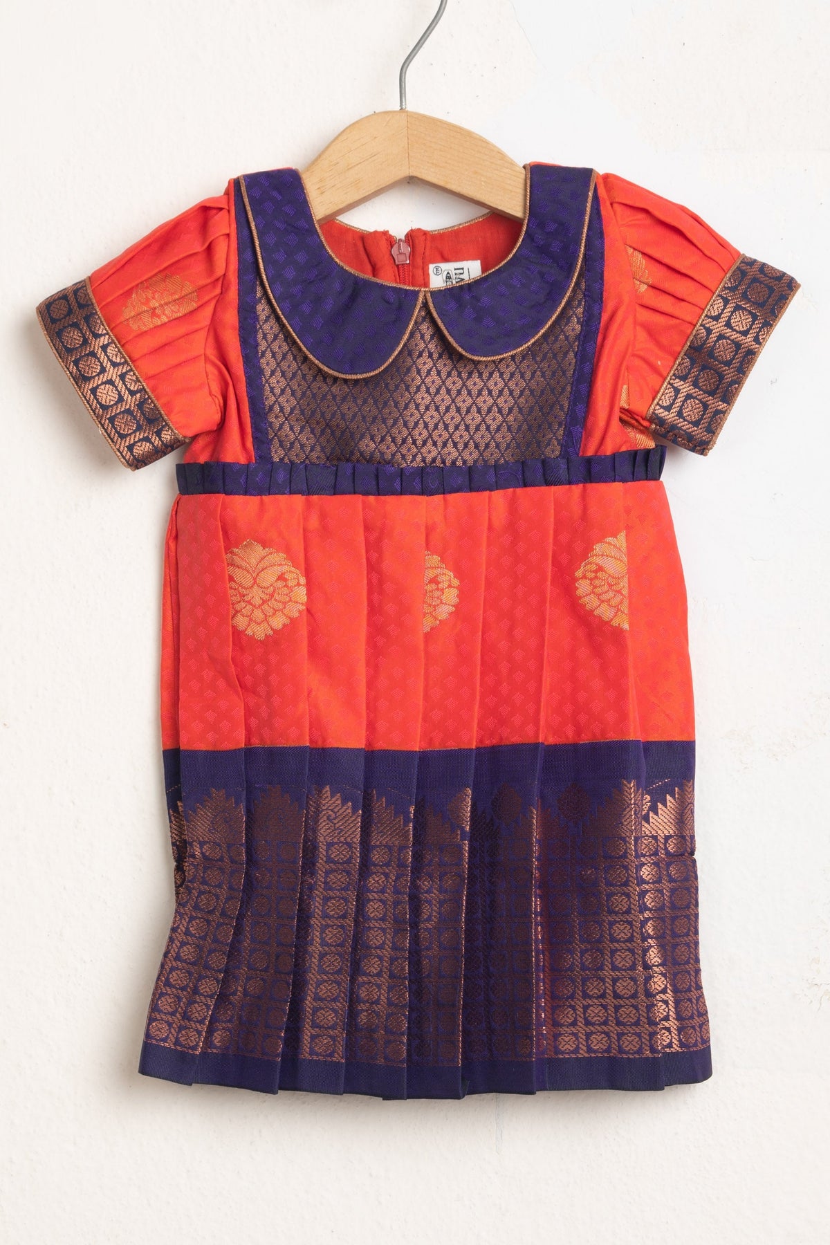 old saree reuse idea cute baby frock for 5 to 6 years baby girl - YouTube